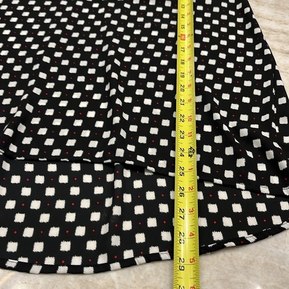 NEW Pleione | Sleeveless Tunic Blouse | Black & White with Red Accents | Small - Picture 5 of 12